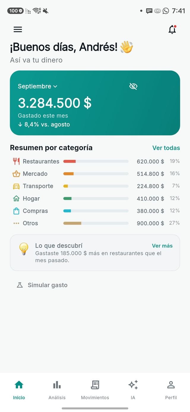 Captura de MiFinza: resumen de gastos y categorías en la pantalla de inicio